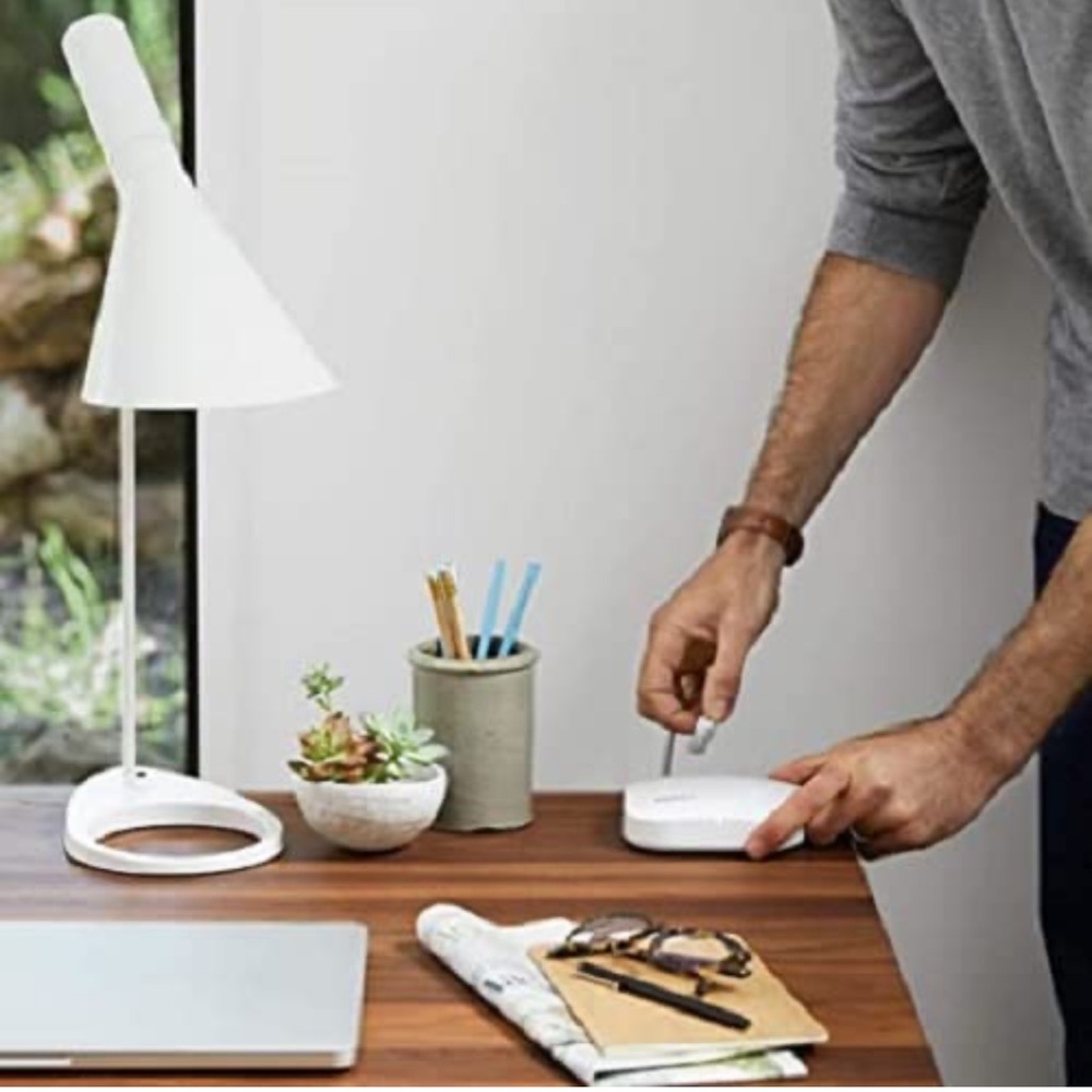 Amazon Eero White Certified Refurbished Pro Mesh WiFi Router Extender 2 Pack Set - Picture 4 of 11